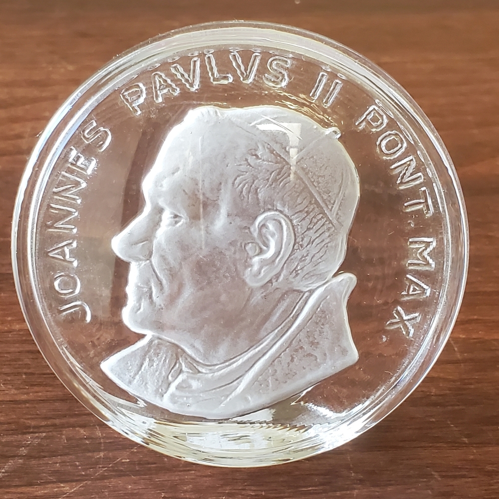 Vintage Clear Joannes Paulus ll Paperweight Art Glass Pope John Paul II